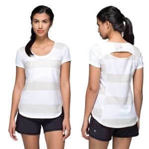 Lululemon Lightened Up Short Sleeve Stroll Stripe Printed Cashew / White 4 XS